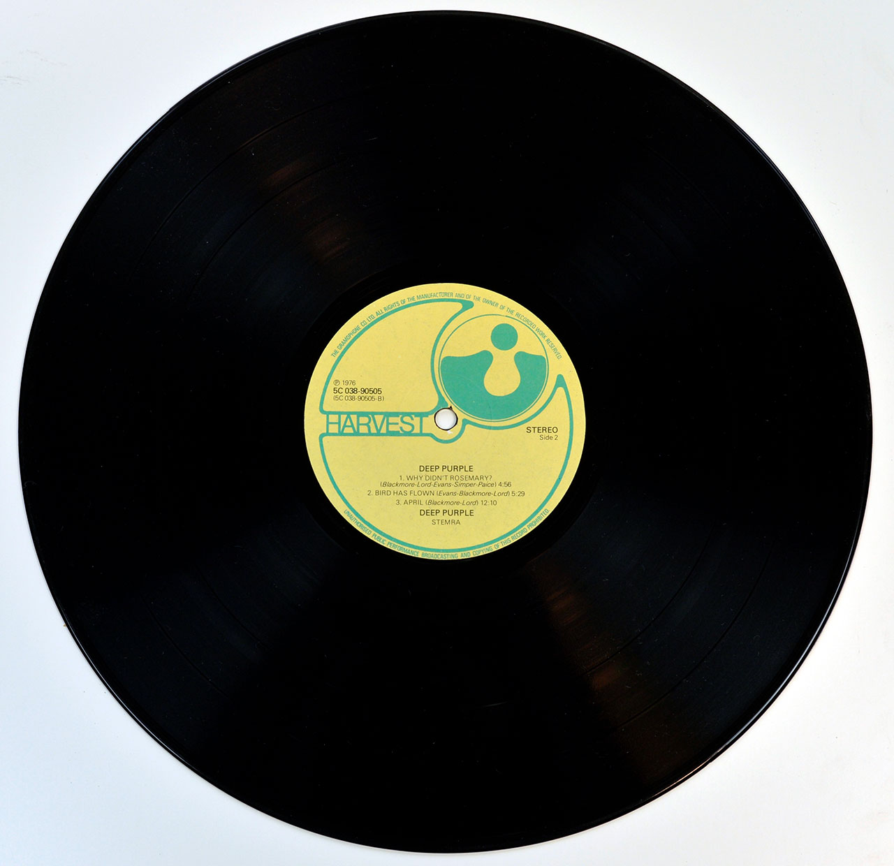 High Resolution Photo of the LP Side Two  of Deep Purple III https://vinyl-records.nl