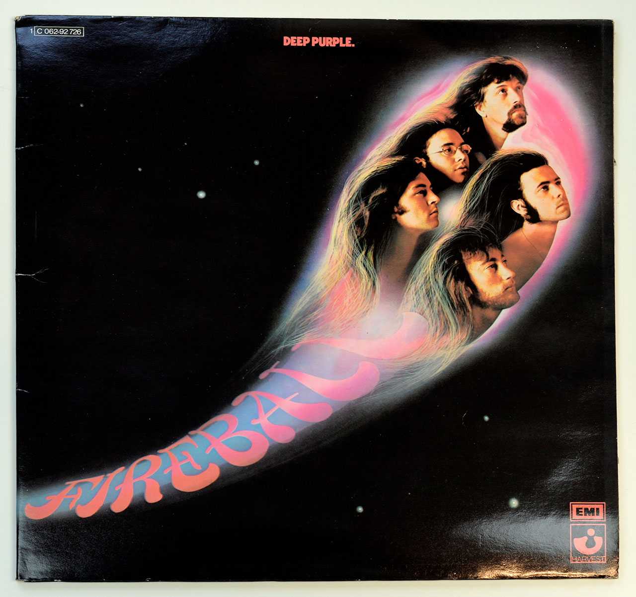 High Resolution Photo Album Front Cover of DEEP PURPLE - Fireball (Netherlands) https://vinyl-records.nl