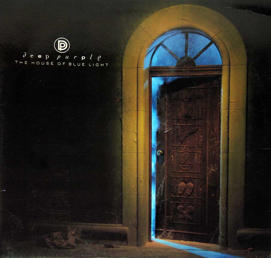 High Resolution #1 Photo DEEP PURPLE House Blue Light Hungary 