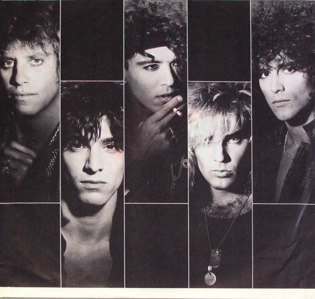 Photo of album back cover RATT - Dancing Undercover  