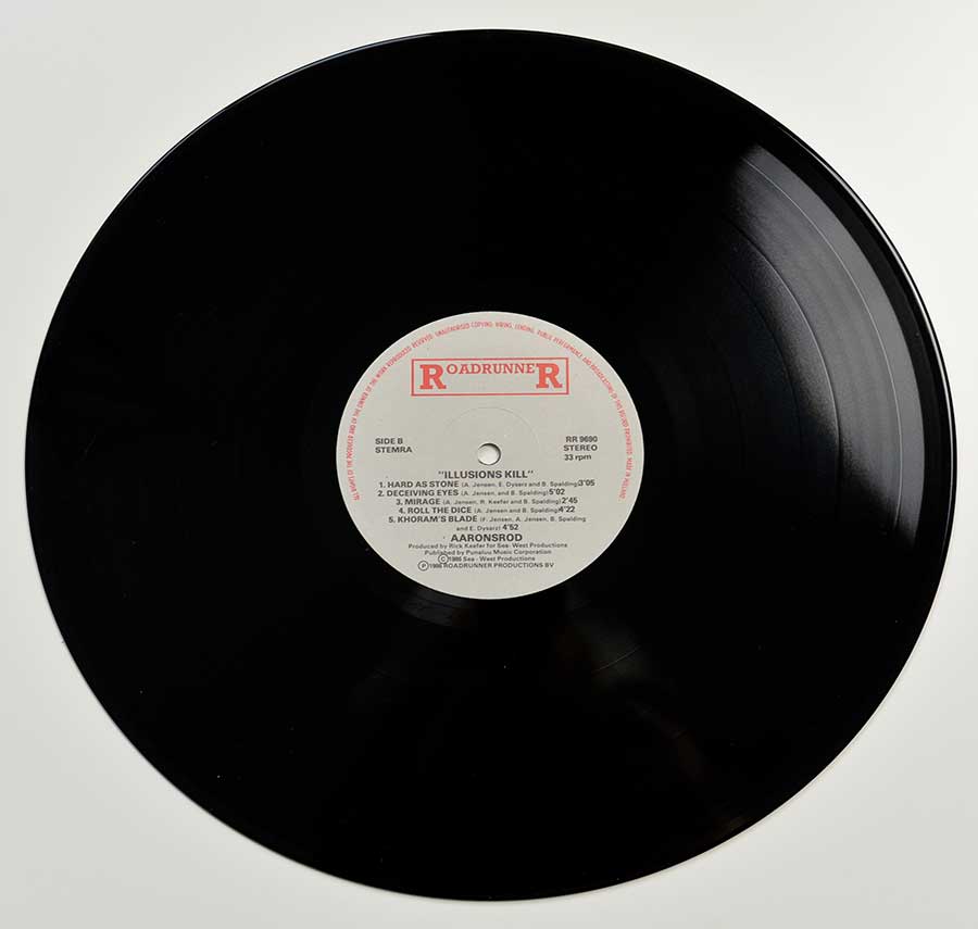 High Resolution Photo of the LP Side Two  of AARONSROD - Illusions Kill https://vinyl-records.nl