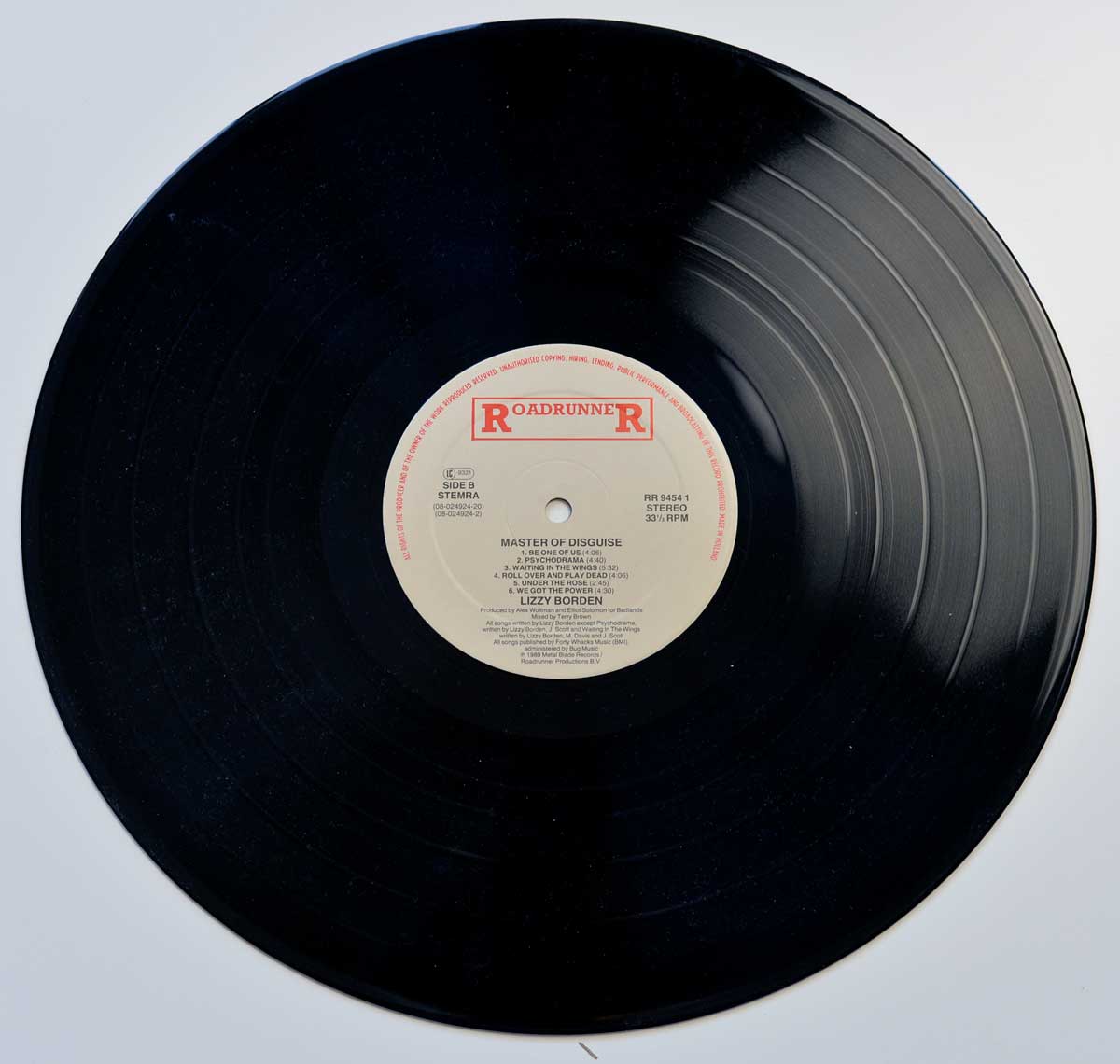 High Resolution Photo of the LP Side One  of LIZZY BORDEN Master of Disguise https://vinyl-records.nl