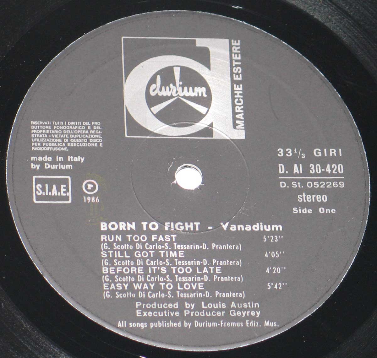 Close-up of the DURIUM record label  