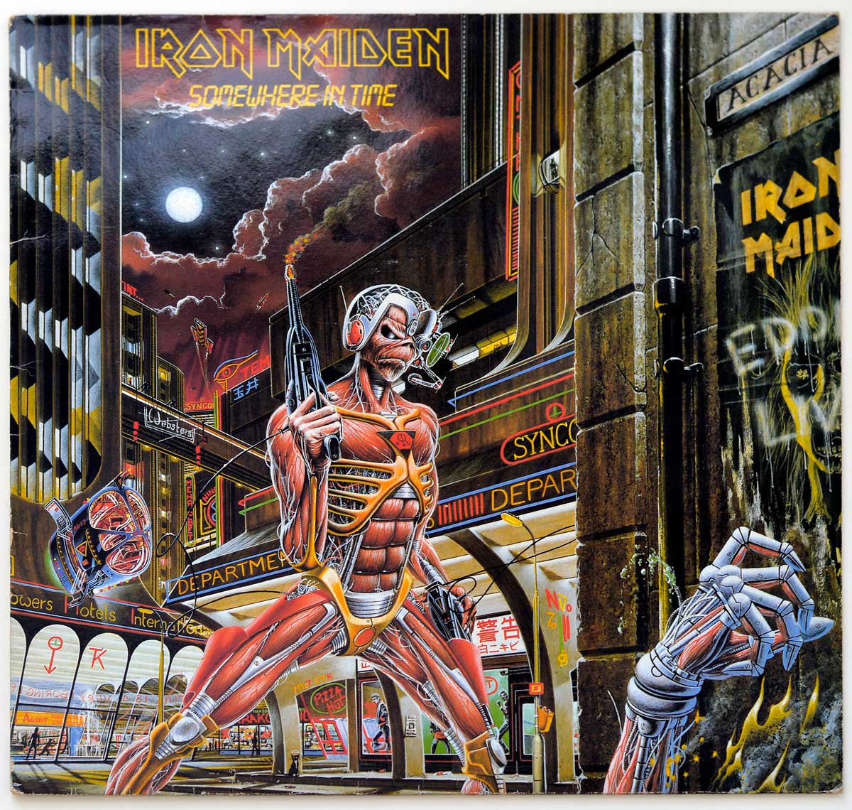 Front Cover Photo Of IRON MAIDEN Somewhere in Time  