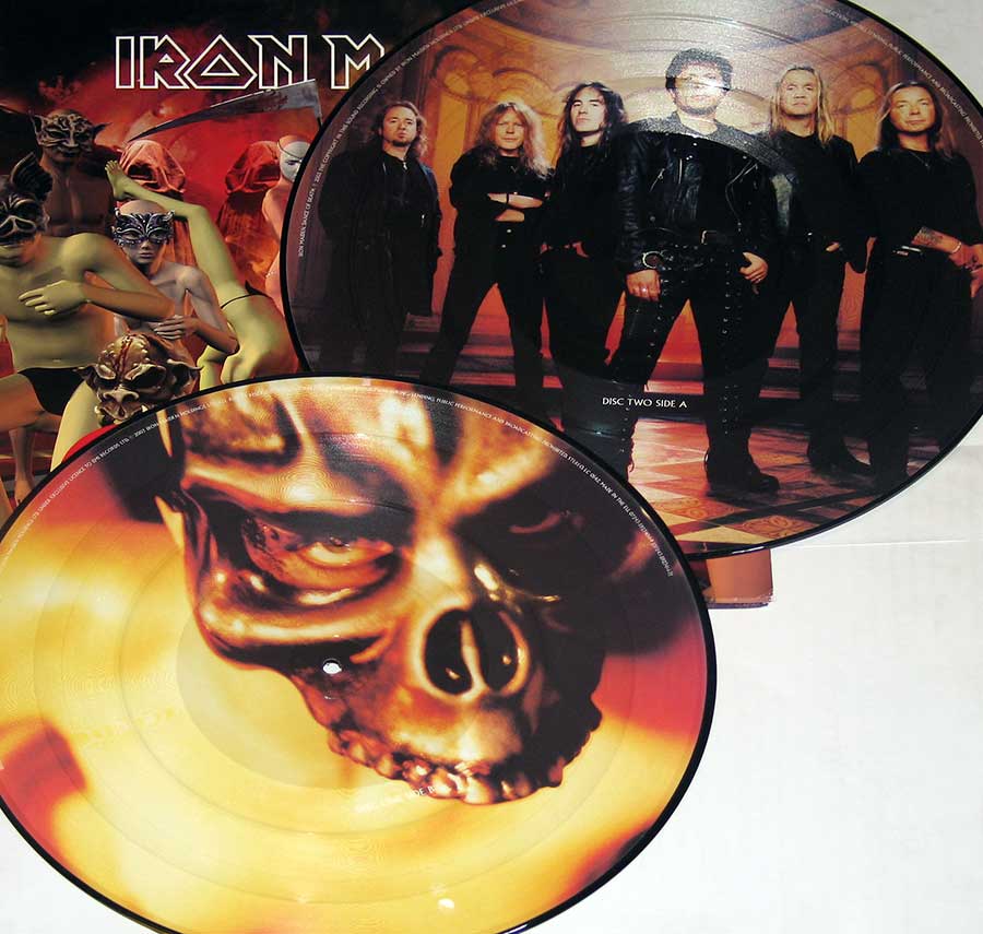 Photo of the left page inside cover IRON MAIDEN - Dance of Death (Double 2x12" Picture Disc) 