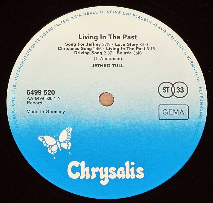 Close up of record's label JETHRO TULL Living In The Past Germany Chrysalis Gatefold 12" 2LP Vinyl Album Side One