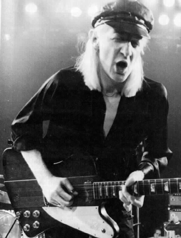 Photo of Johnny Winter - https://vinyl-records.nl/johnny-winter/biography/index.html
