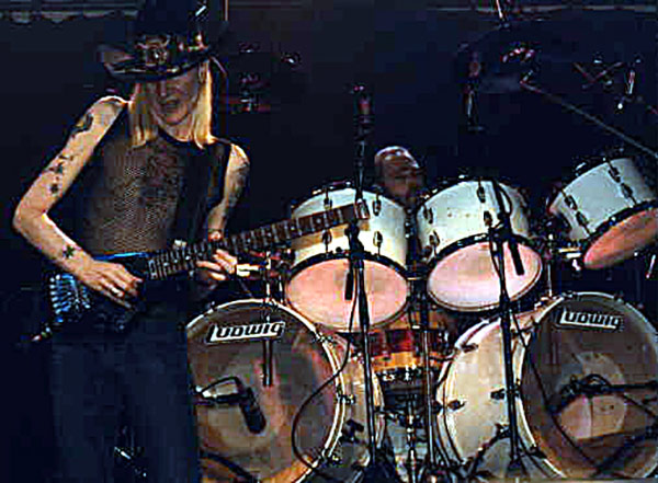 Photo of Johnny Winter - https://vinyl-records.nl/