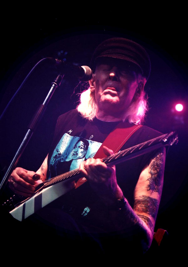 Photo of Johnny Winter - https://vinyl-records.nl/