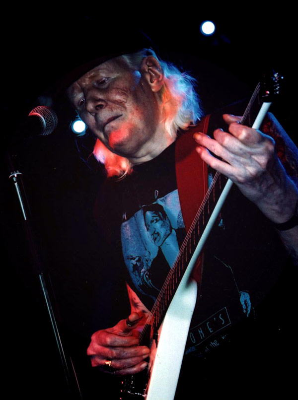 Photo of Johnny Winter - https://vinyl-records.nl/