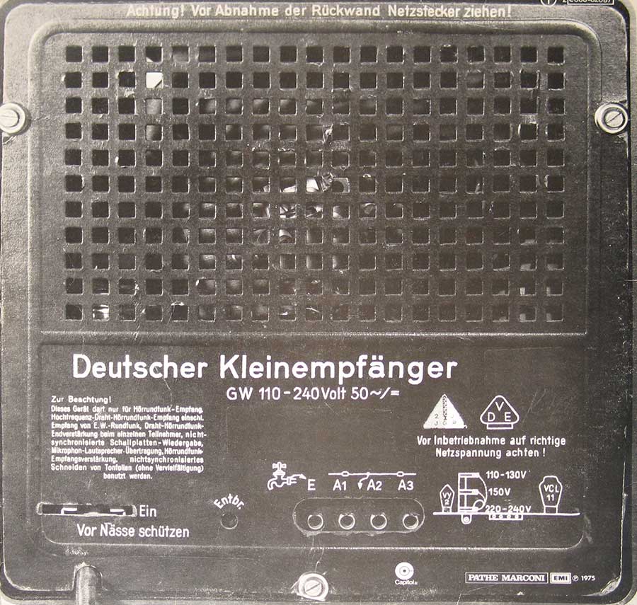 Photo of album back cover Kraftwerk - Radio-Activity ( French Release ) 