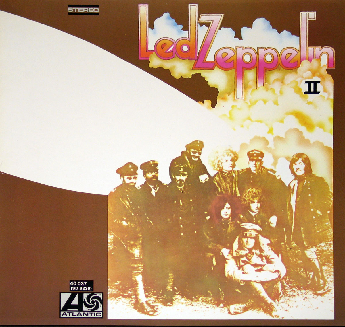 High Resolution Photo of Led Zeppelin II LP 