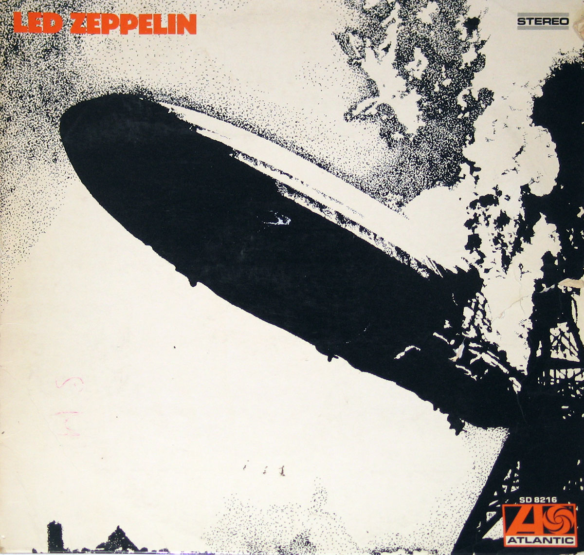 High Resolution Photo of Led Zeppelin - Self-Titled USA release LP 