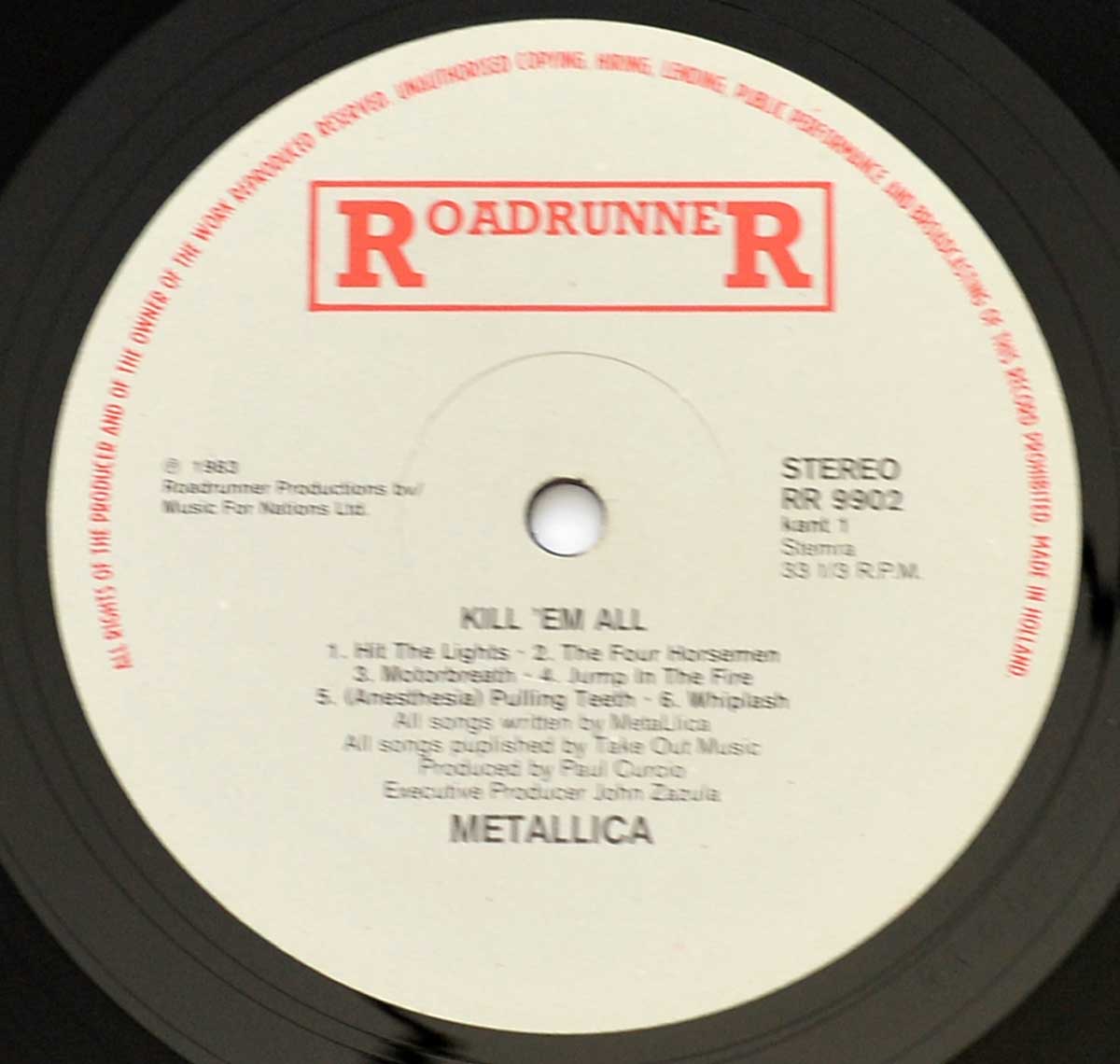 Enlarged High Resolution Photo of the Record's label METALLICA Kill 'Em All ( Netherlands ) https://vinyl-records.nl