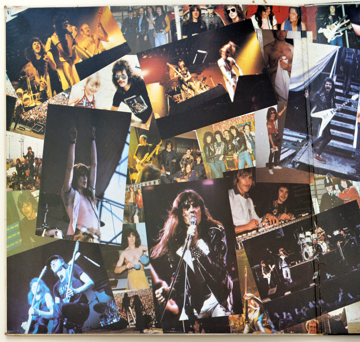 Photo #1  of the inside cover  SAXON - Strong Arm of the Law ( French Release ) 