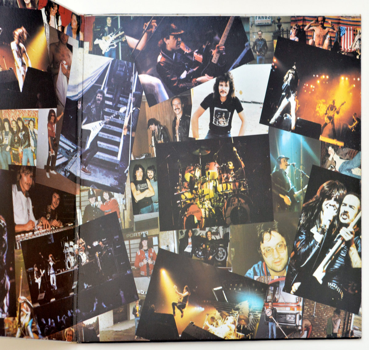 Photo #2  of the inside cover  SAXON - Strong Arm of the Law ( French Release ) 