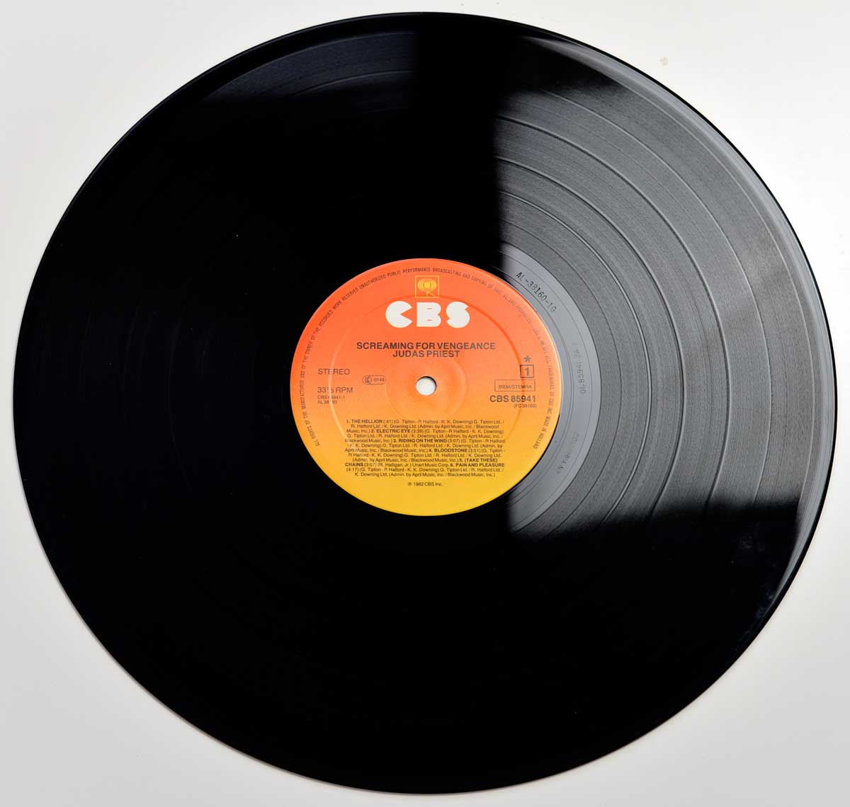 Photo of record 1 of JUDAS PRIEST - Screaming For Vengeance 