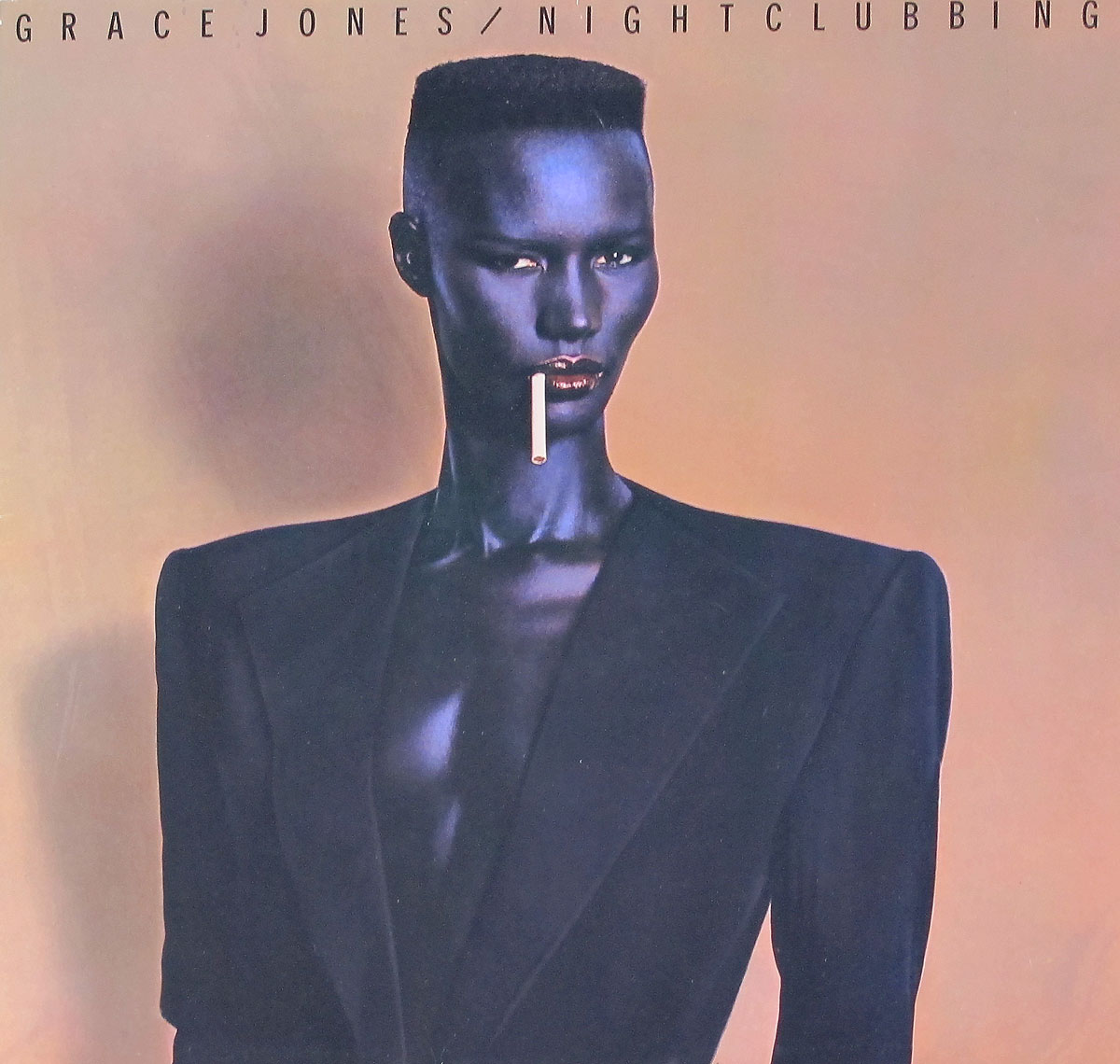 High Resolution Photo of Grace Jones album 