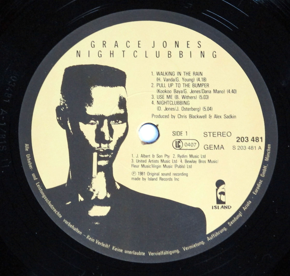 High Resolution Photo of Grace Jones album 
