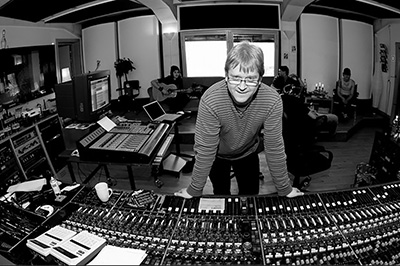 Photo of FLEMMING RASMUSSEN https://vinyl-records.nl/