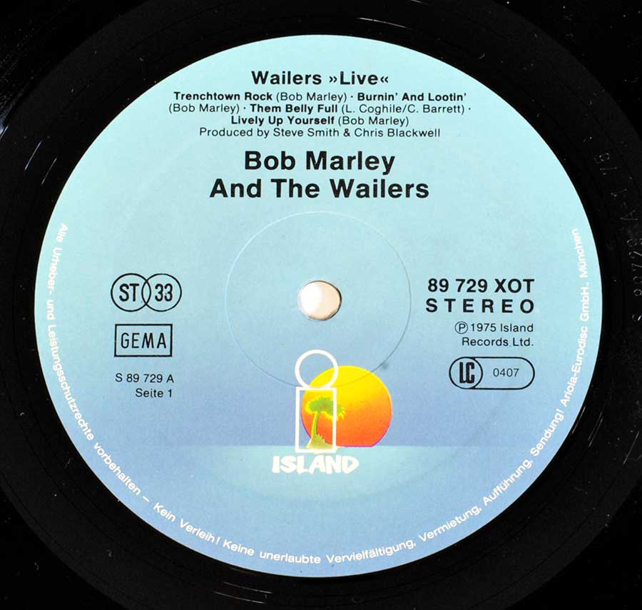 "WAILERS Live" Record Label Details: Light Blue Colour ISLAND89 729 XOT, LC 0407 ℗ 1975 Island Records Ltd Sound Copyright 