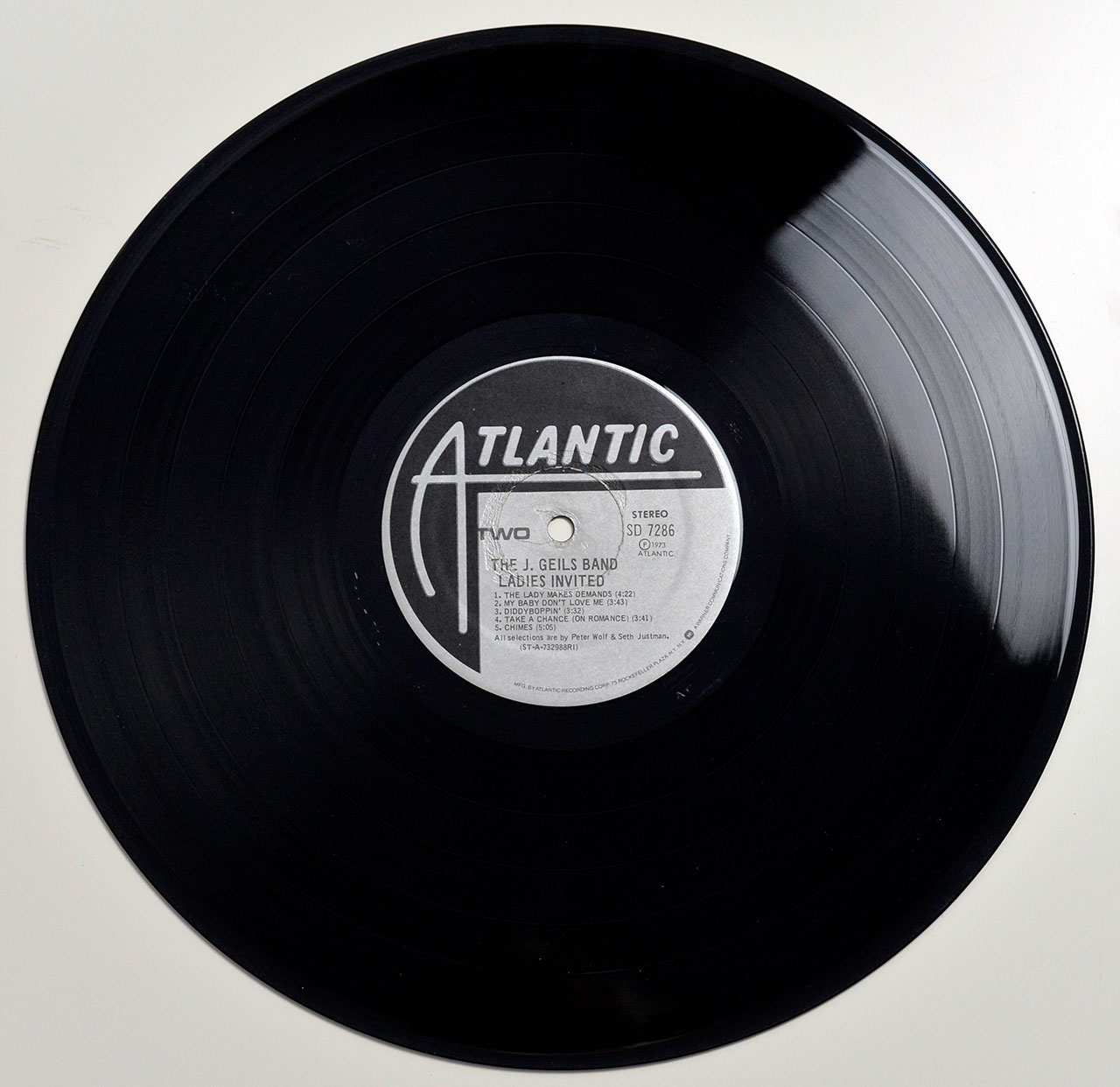 Side Two of THE J. GEILS BAND – Ladies Invited vinyl album, Atlantic SD 7286, silver label with black text showing tracklist including The Lady Makes Demands