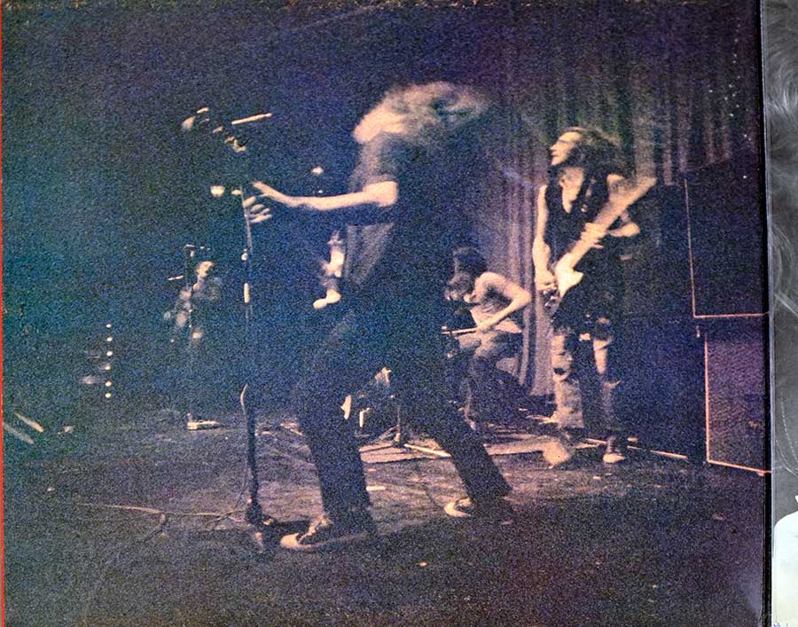 Photo of the left page inside cover STATUS QUO - Dog of Two Head ( Gatefold Cover ) 